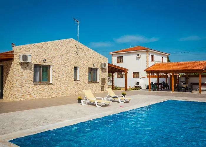 Villa Berryrose Perivolia